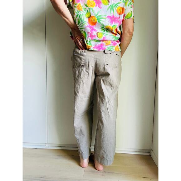 VTG Women’s Wide Leg Khaki Chino Pants Utility Pockets Waist 29 Classic Workwear - Picture 3 of 8